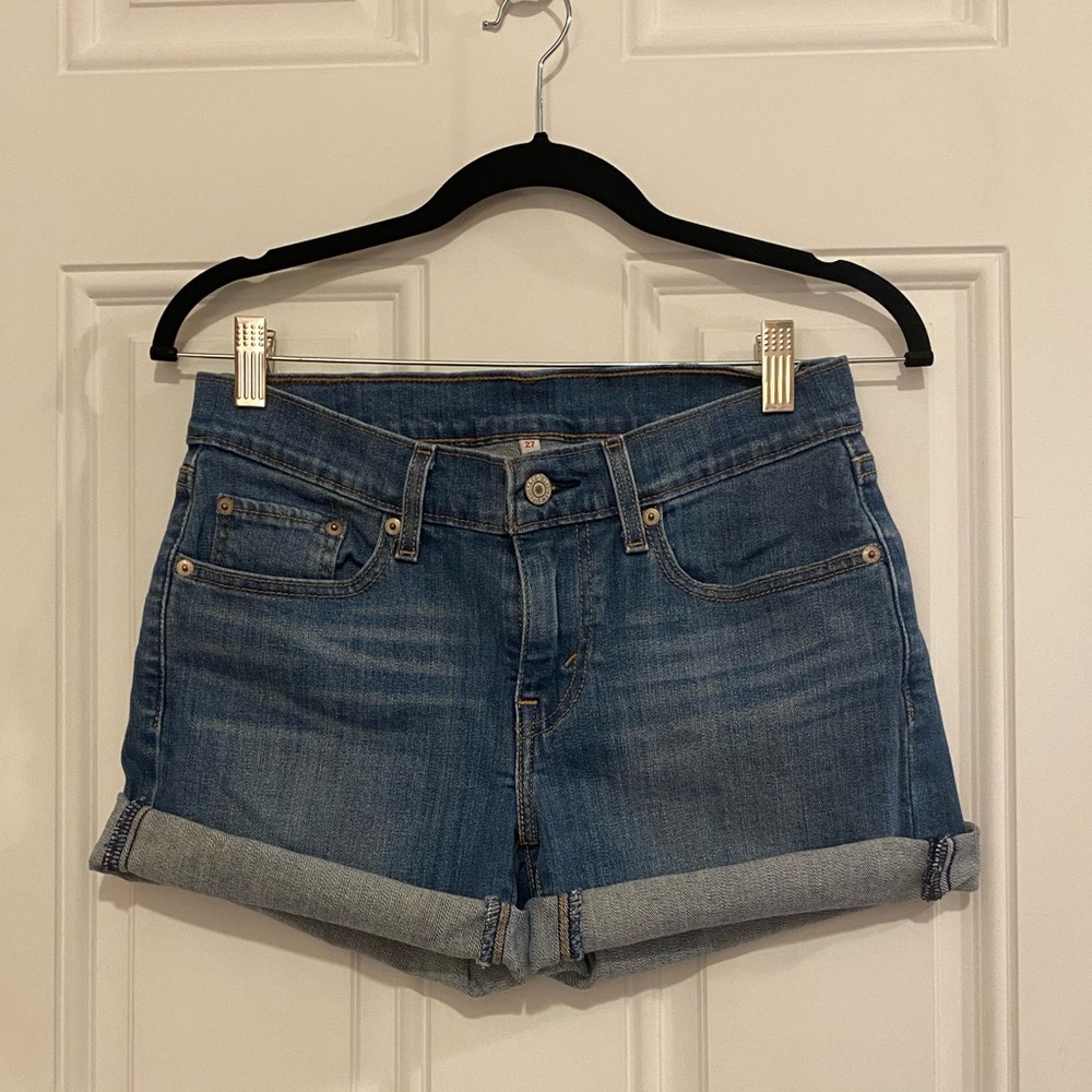 Levi’s shorts mid length shorts